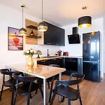 Appartement Paradise 5 Stars Nin