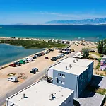 Appartement Paradise 5 Stars Nin