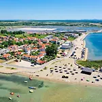 Paradise 5 Stars Appartement Nin
