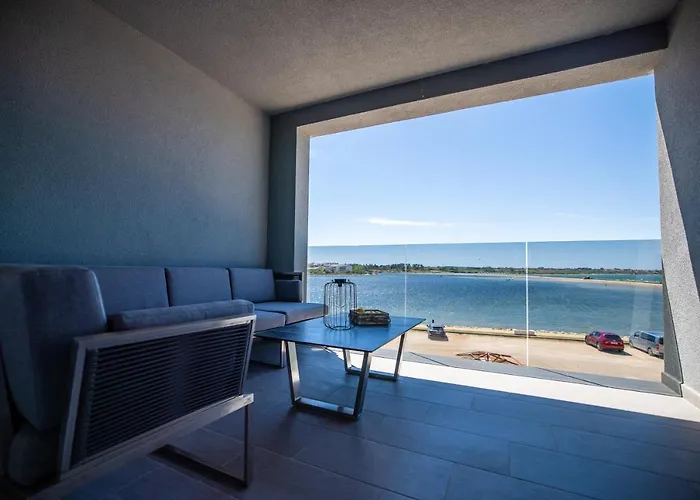 Paradise 5 Stars * Nin