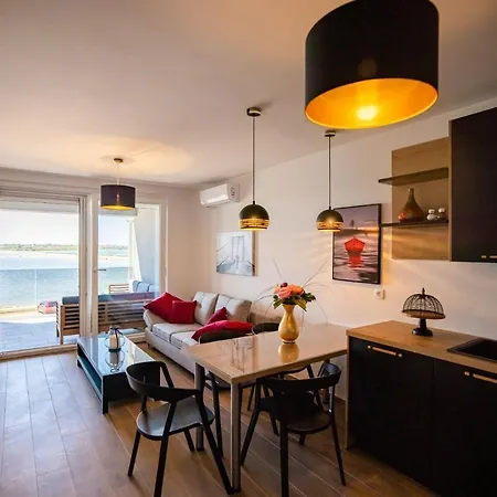 Paradise 5 Stars Nin