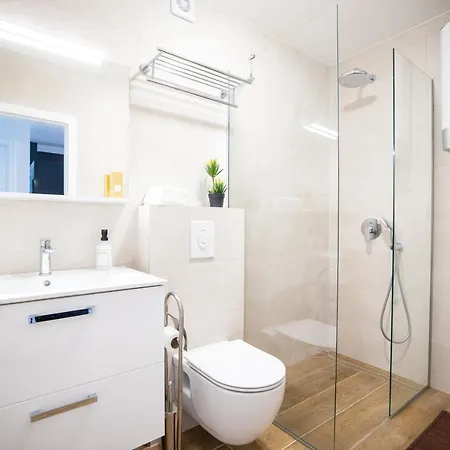 Apartament Paradise 5 Stars Nin