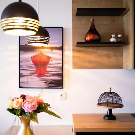 Paradise 5 Stars * Nin