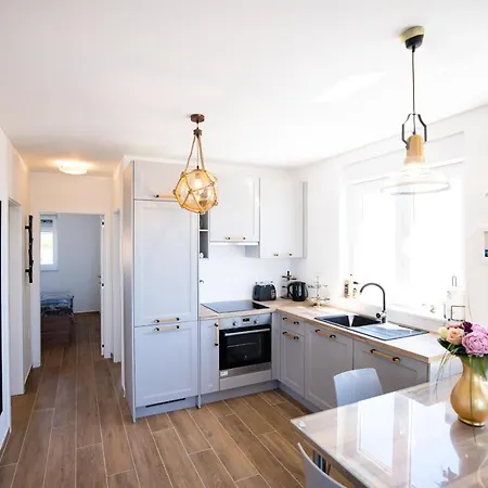 Apartament Paradise 5 Stars Nin